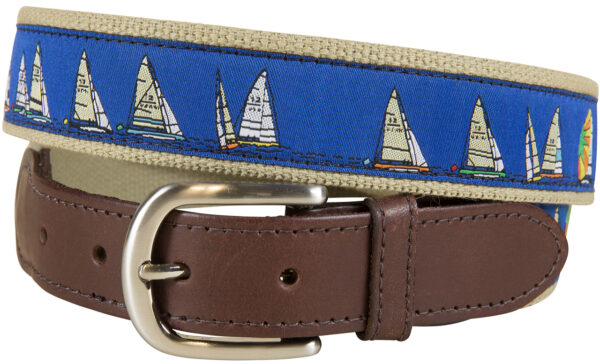 Rounding the Mark Leather Tab Belt – Blue